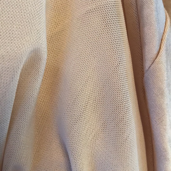 Cache VINTAGE USA ivory sleeveless draped V neck shimmer top tunic blouse EUC - Picture 5 of 8